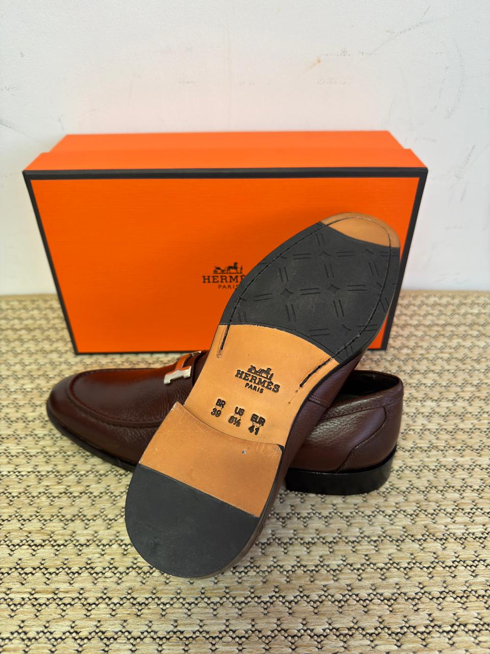 Mocassim Hermès Paris Mouro Metal Níquel
